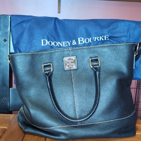 Dooney & Bourke Handbags - Dooney & Bourke Black Leather Women's Bag